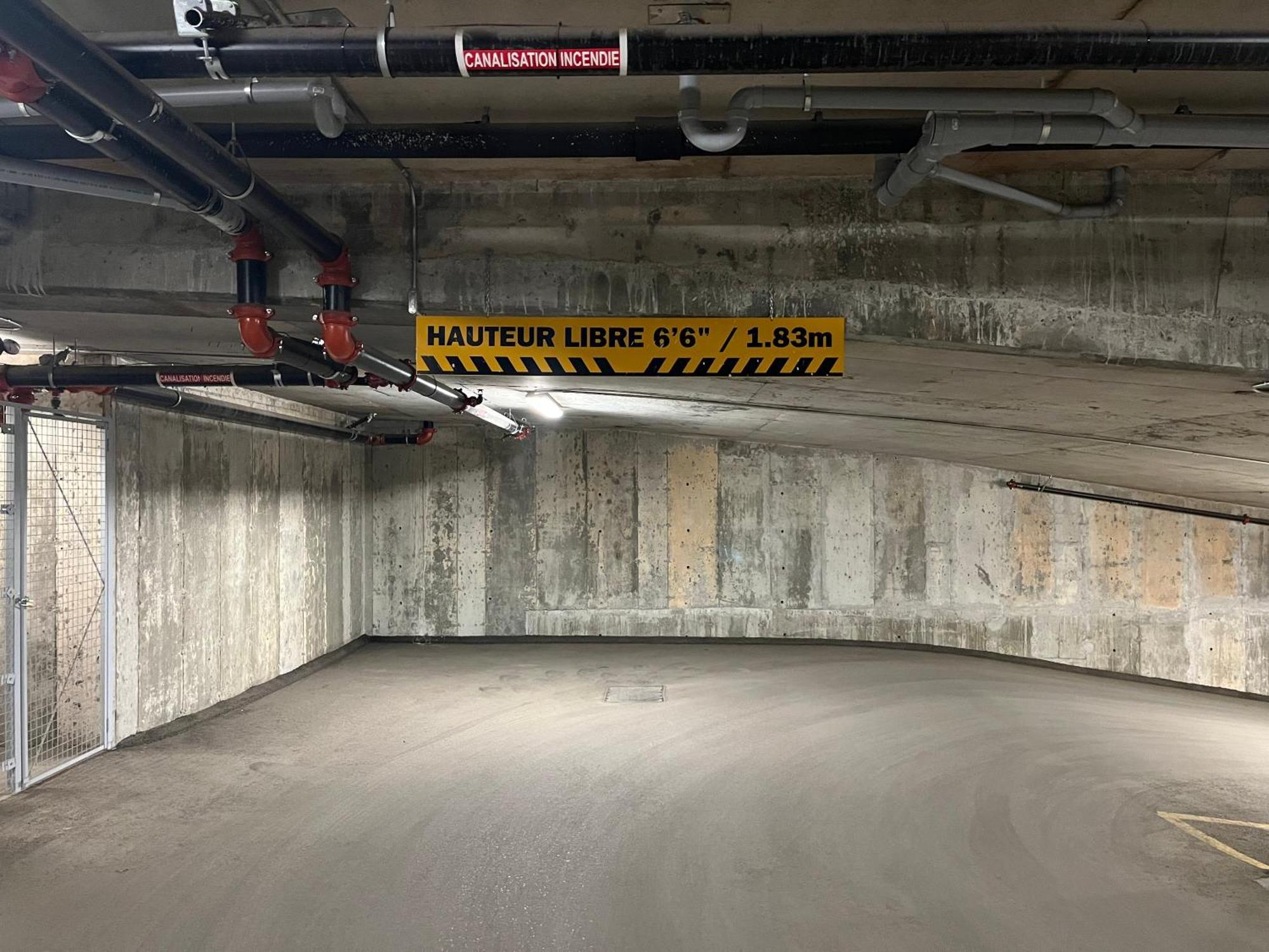 Initial / Wave + Parking / Centre-Ville De Quebec Bagian luar foto