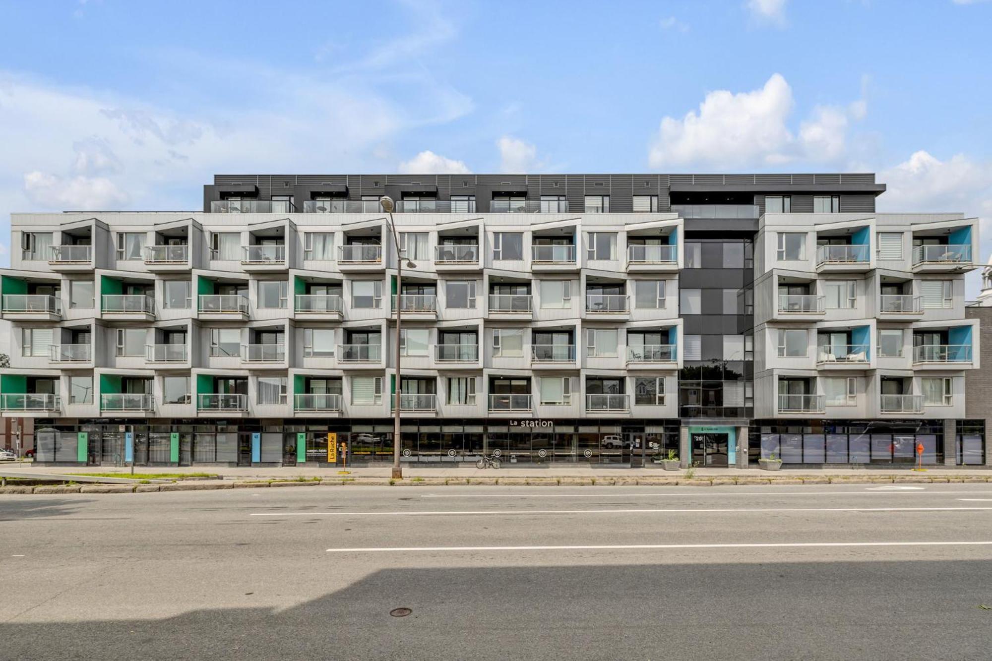 Initial / Wave + Parking / Centre-Ville De Quebec Bagian luar foto
